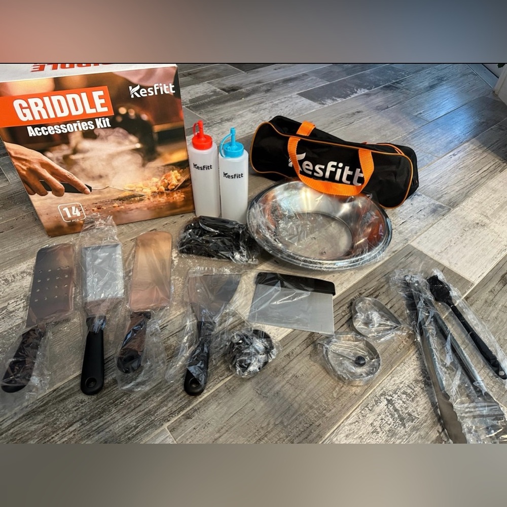 Griddle accessories kit